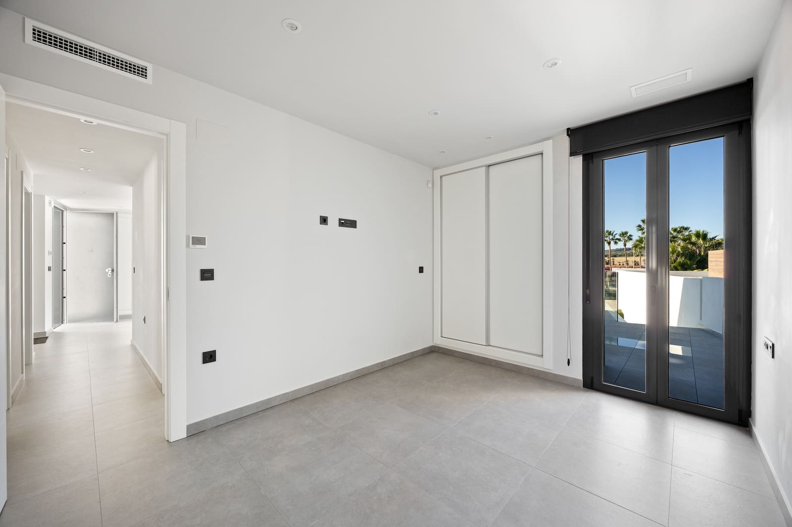 4 bedroom Villa for sale in Algorfa with pool - € 850,000 (Ref: 9449184)