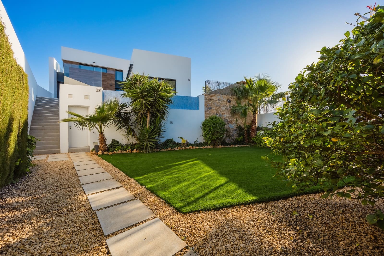 4 Zimmer Villa zu verkaufen in Algorfa mit Pool Garage - 850.000 € (Ref: 9449184)