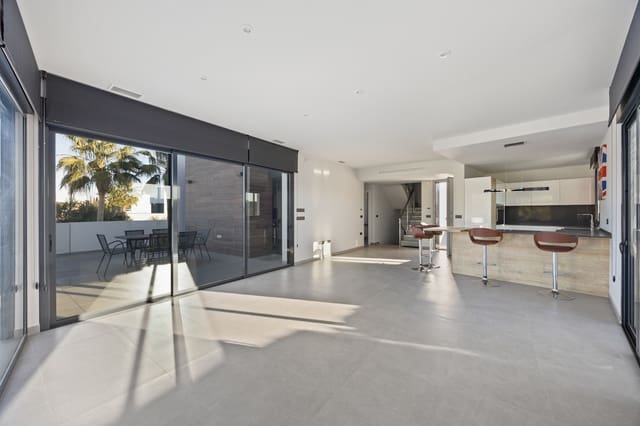 4 Zimmer Villa zu verkaufen in Algorfa mit Pool Garage - 850.000 € (Ref: 9449184)