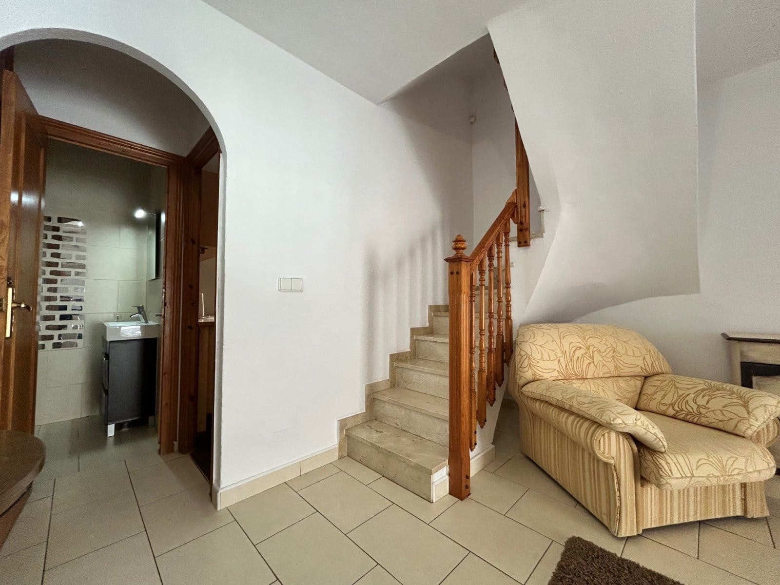 2 makuuhuone Omakotitalo myytävänä paikassa Torrevieja mukana uima-altaan - 149 999 € (Ref: 9450878)