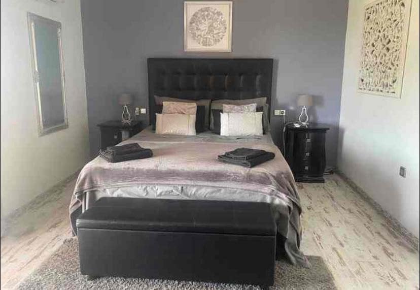 5 makuuhuone Huvila myytävänä paikassa Albatera mukana uima-altaan - 399 950 € (Ref: 9487148)