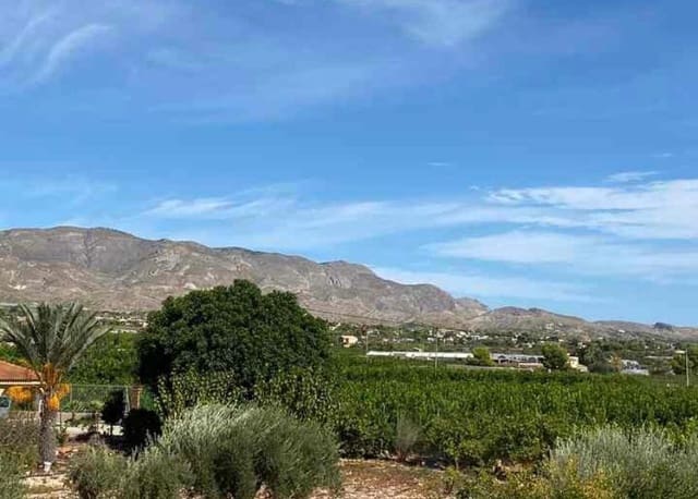 5 makuuhuone Huvila myytävänä paikassa Albatera mukana uima-altaan - 399 950 € (Ref: 9487148)