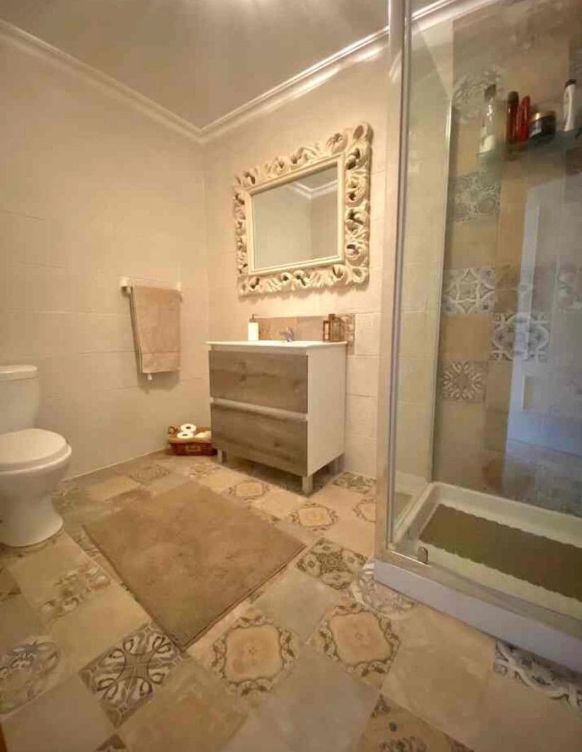 5 makuuhuone Huvila myytävänä paikassa Albatera mukana uima-altaan - 399 950 € (Ref: 9487148)