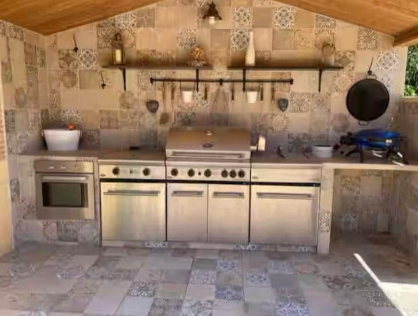 5 makuuhuone Huvila myytävänä paikassa Albatera mukana uima-altaan - 399 950 € (Ref: 9487148)