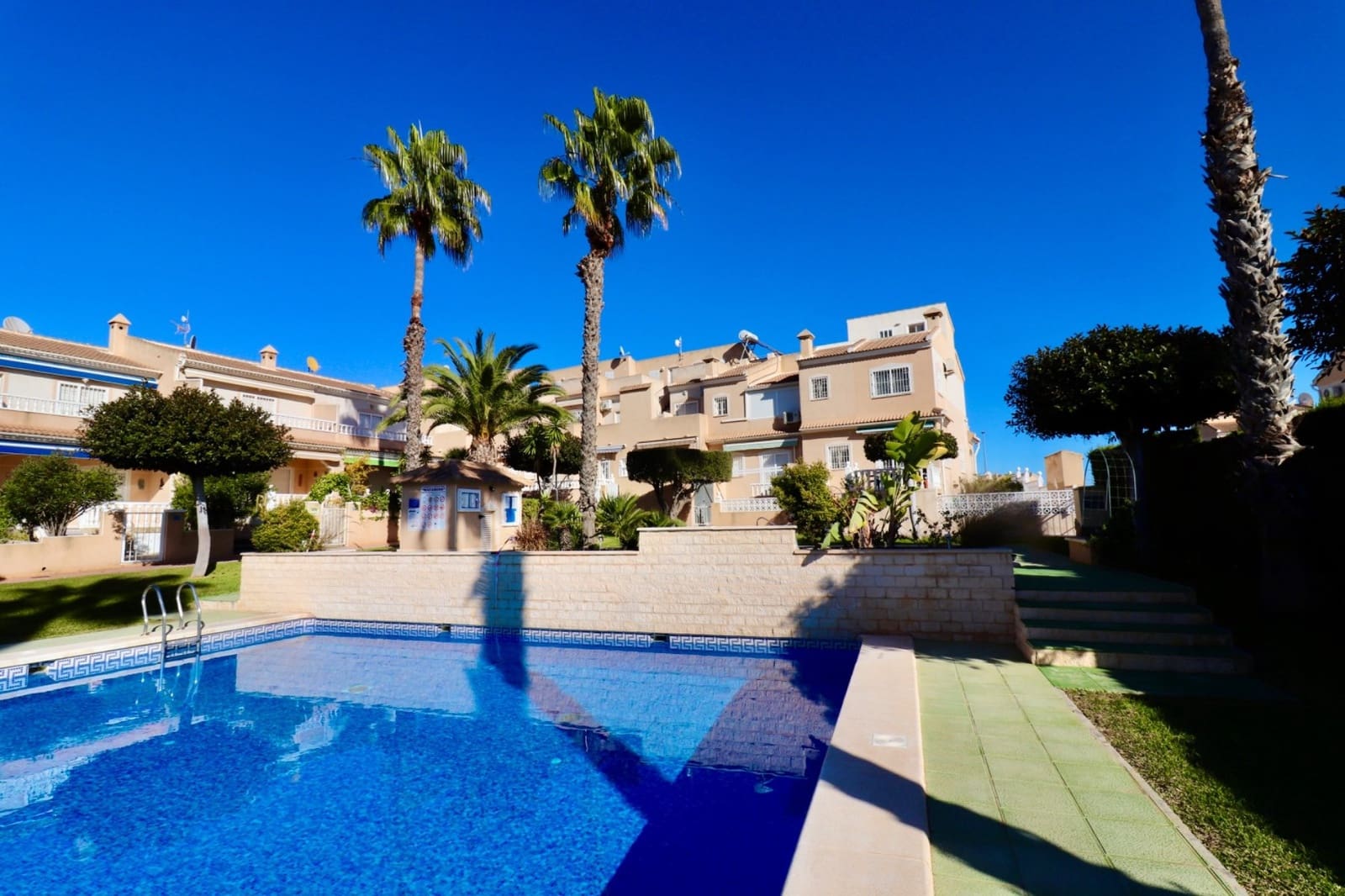 3 bedroom Townhouse for sale in Ciudad Quesada with pool - € 249,950 (Ref: 9503089)