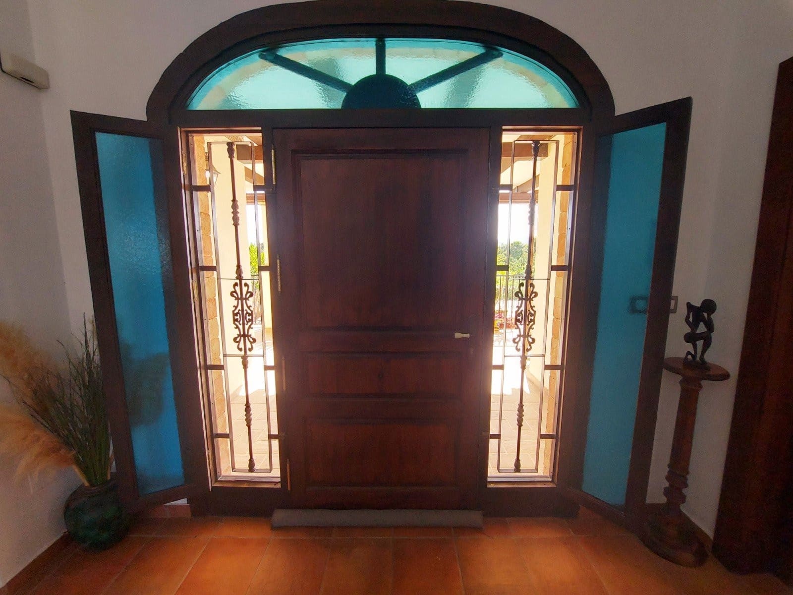 4 bedroom Villa for sale in Bigastro with pool garage - € 595,000 (Ref: 9503090)