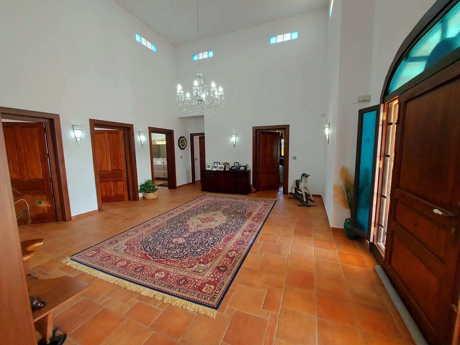 4 bedroom Villa for sale in Bigastro with pool garage - € 595,000 (Ref: 9503090)