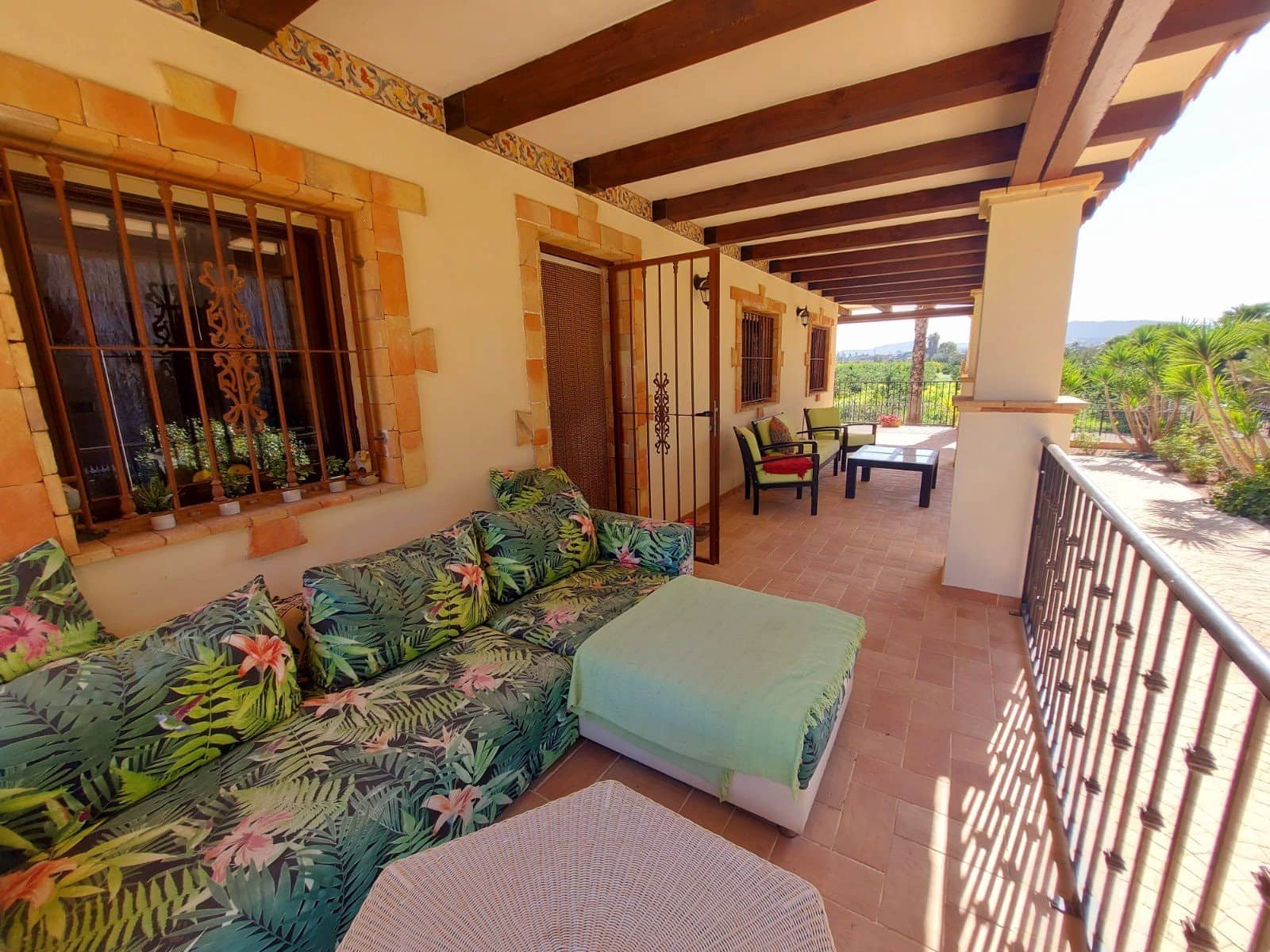 4 bedroom Villa for sale in Bigastro with pool garage - € 595,000 (Ref: 9503090)