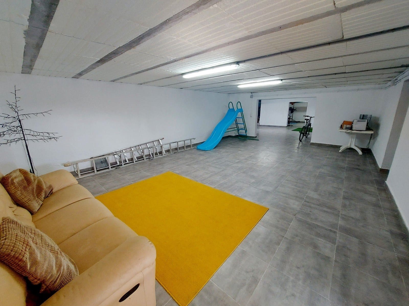 4 bedroom Villa for sale in Bigastro with pool garage - € 595,000 (Ref: 9503090)