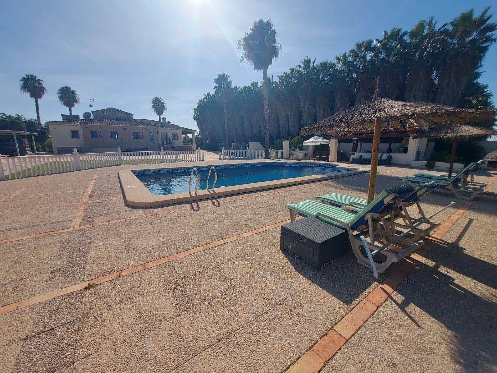 4 bedroom Villa for sale in Bigastro with pool garage - € 595,000 (Ref: 9503090)