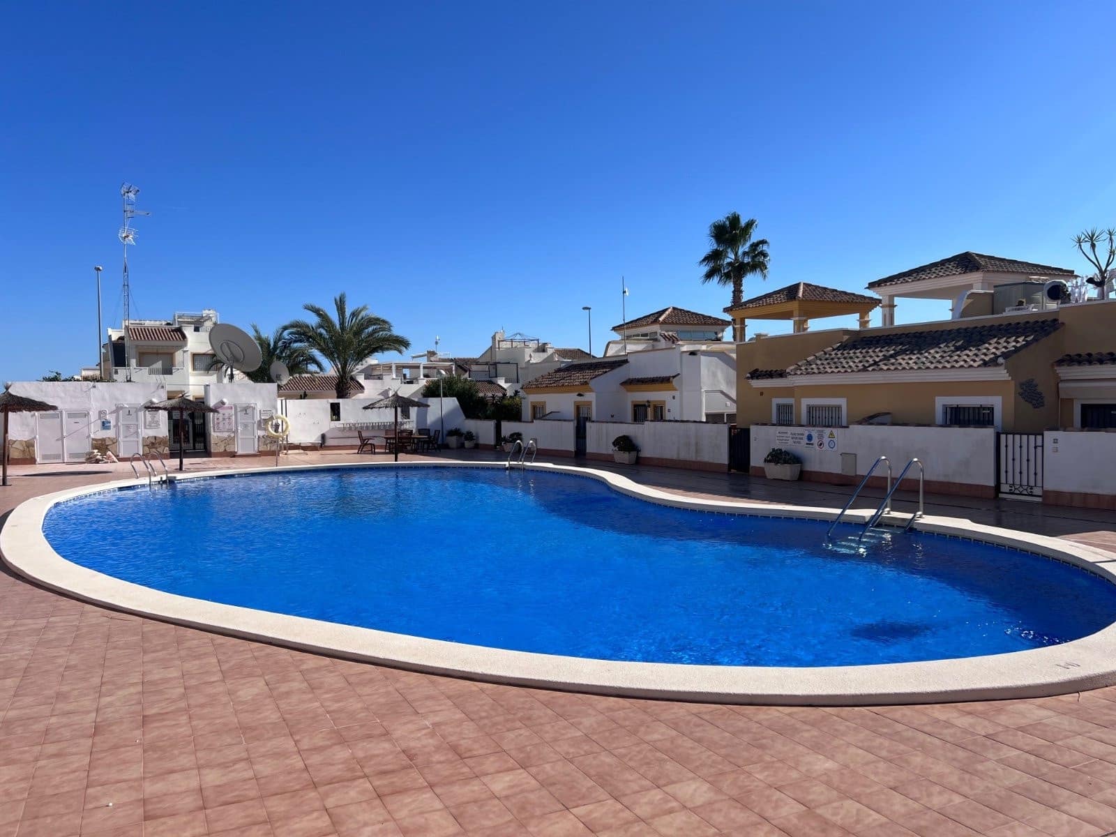 3 bedroom Bungalow for sale in Vistabella - € 240,000 (Ref: 9525277)