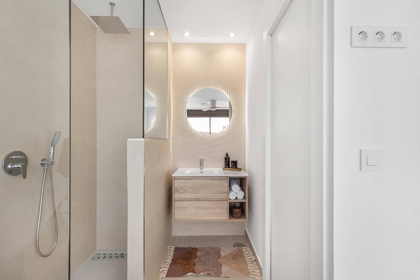 2 bedroom Apartment for sale in Los Alcazares with pool garage - € 279,900 (Ref: 9525624)