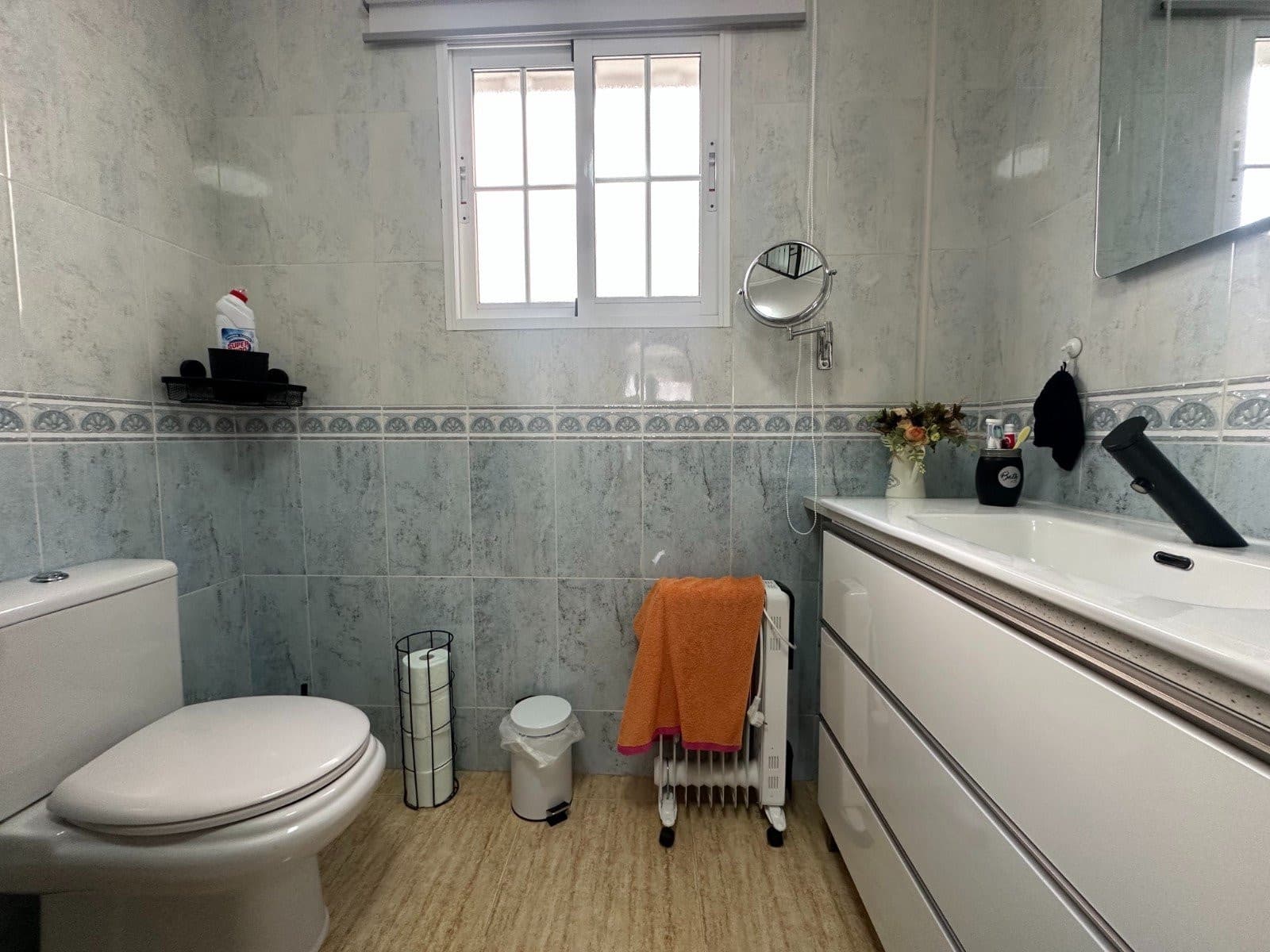 3 slaapkamer Huis te koop in Bigastro met garage - € 165.000 (Ref: 9544060)