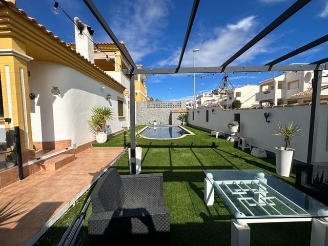2 chambre Villa/Maison à vendre à Desamparados - Hurchillo - Torremendo, Orihuela avec piscine - 270 000 € (Ref: 9587974)