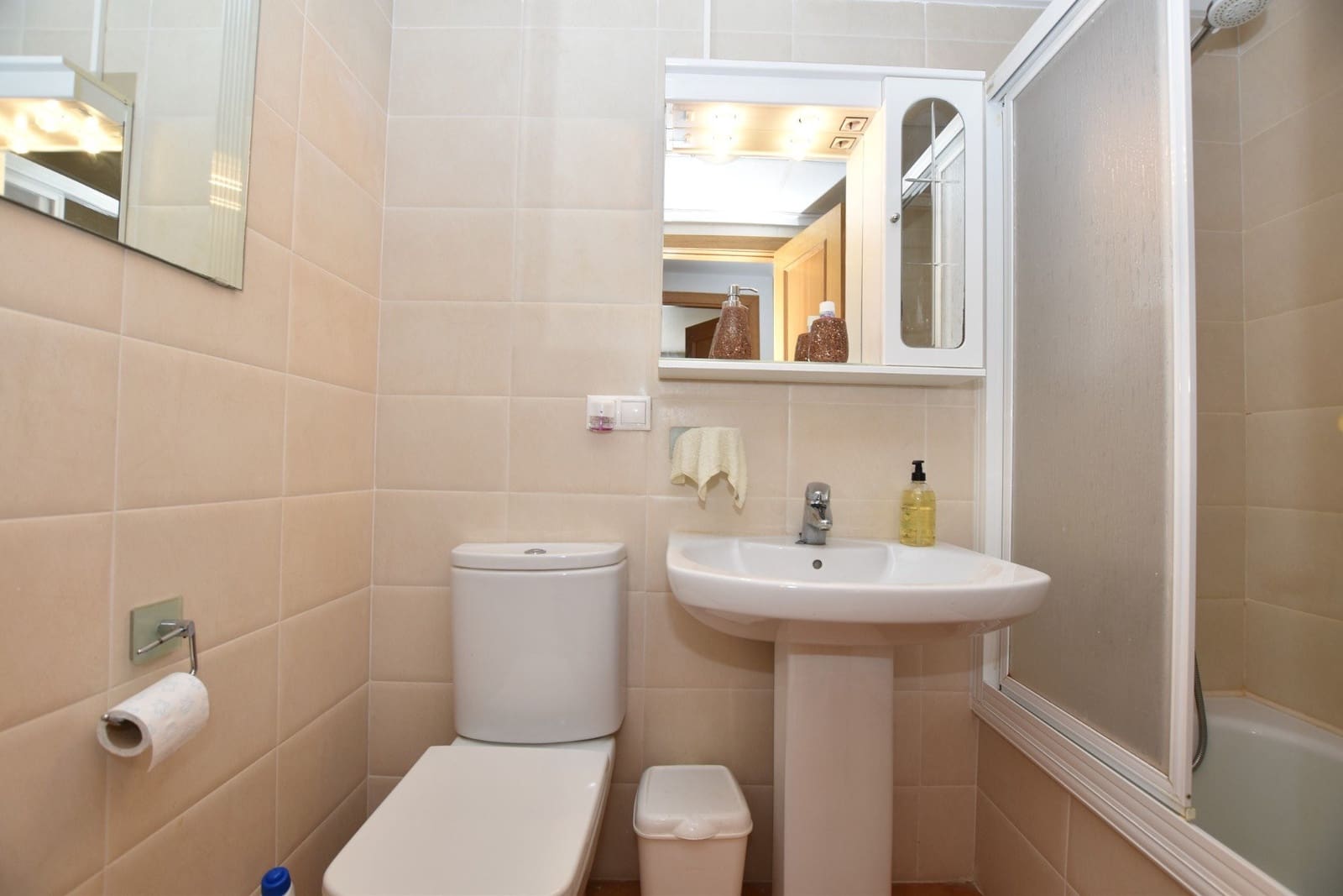 2 slaapkamer Appartement te koop in Algorfa met zwembad garage - € 139.995 (Ref: 9612026)