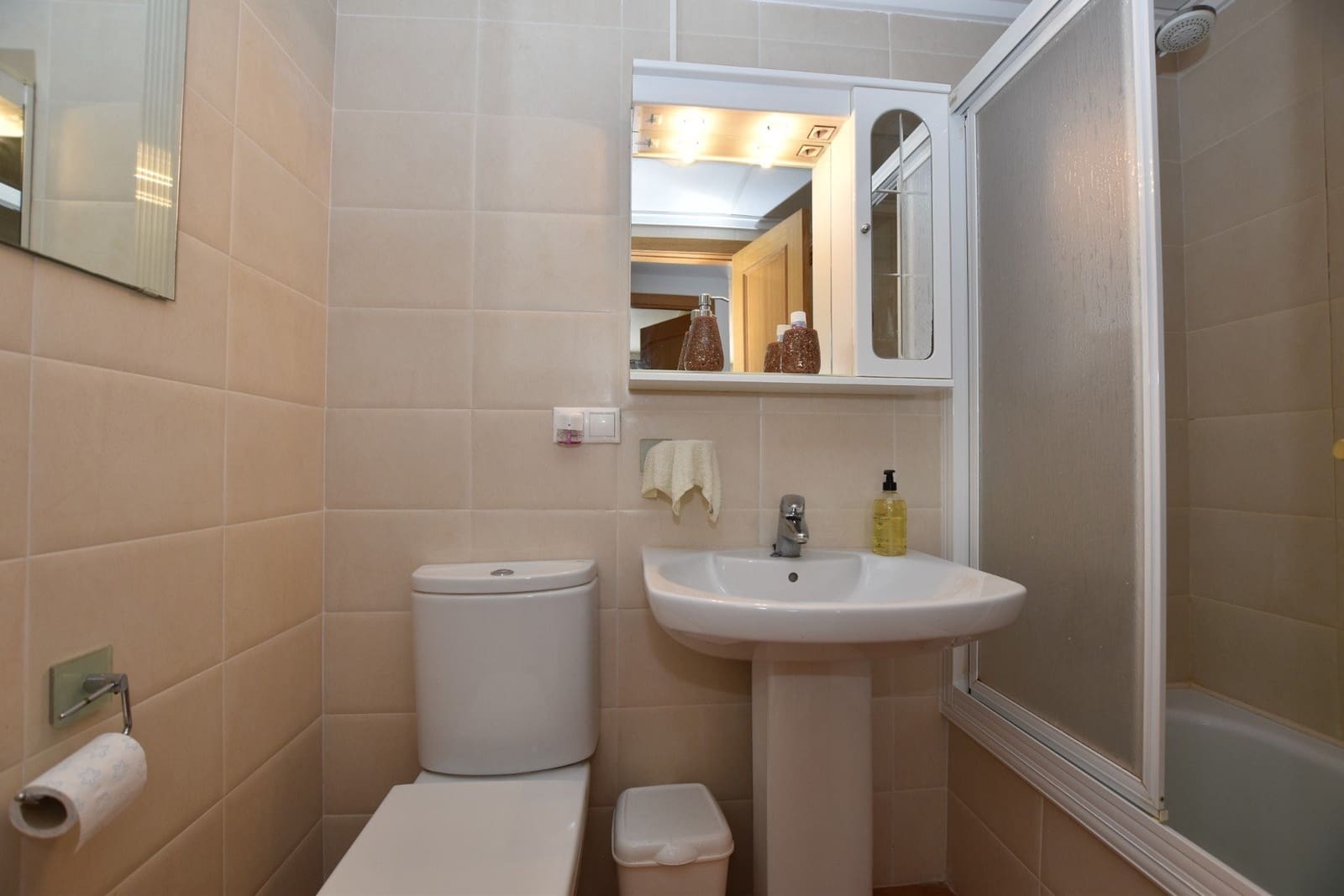 2 slaapkamer Appartement te koop in Algorfa met zwembad garage - € 139.995 (Ref: 9612026)