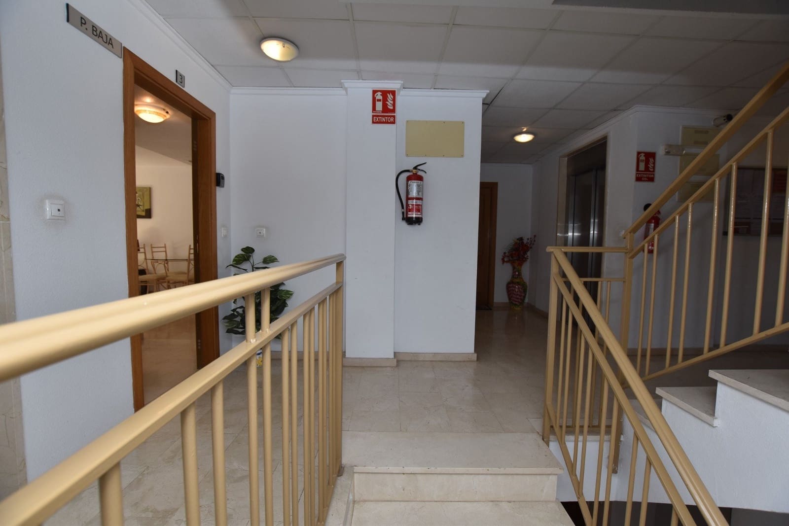 2 slaapkamer Appartement te koop in Algorfa met zwembad garage - € 139.995 (Ref: 9612026)