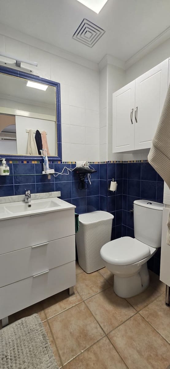 2 bedroom Apartment for sale in Guardamar del Segura with pool - € 145,000 (Ref: 9614208)