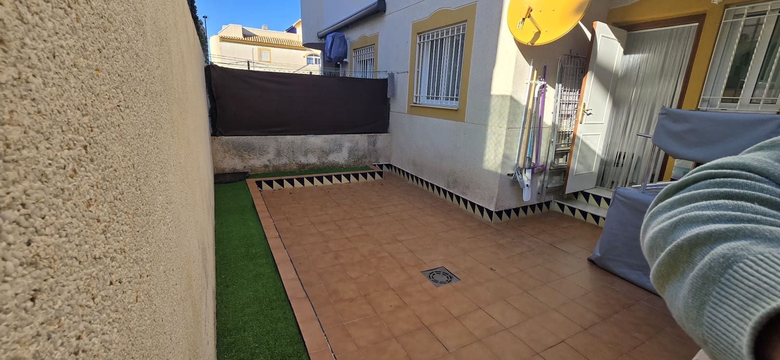 2 bedroom Apartment for sale in Guardamar del Segura with pool - € 145,000 (Ref: 9614208)