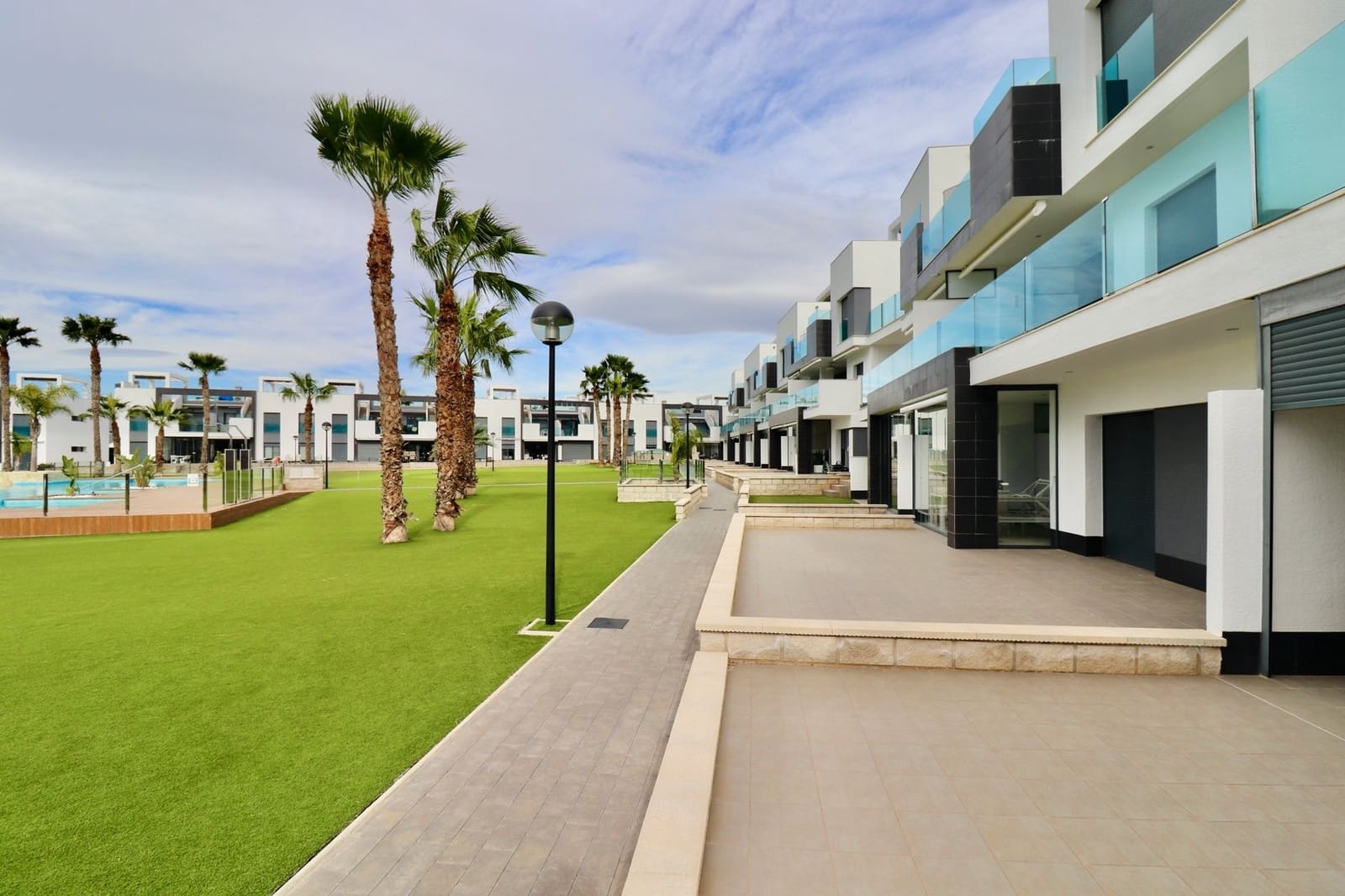 3 soveværelse Lejlighed til salg i Guardamar del Segura med swimmingpool garage - € 269.500 (Ref: 9619667)