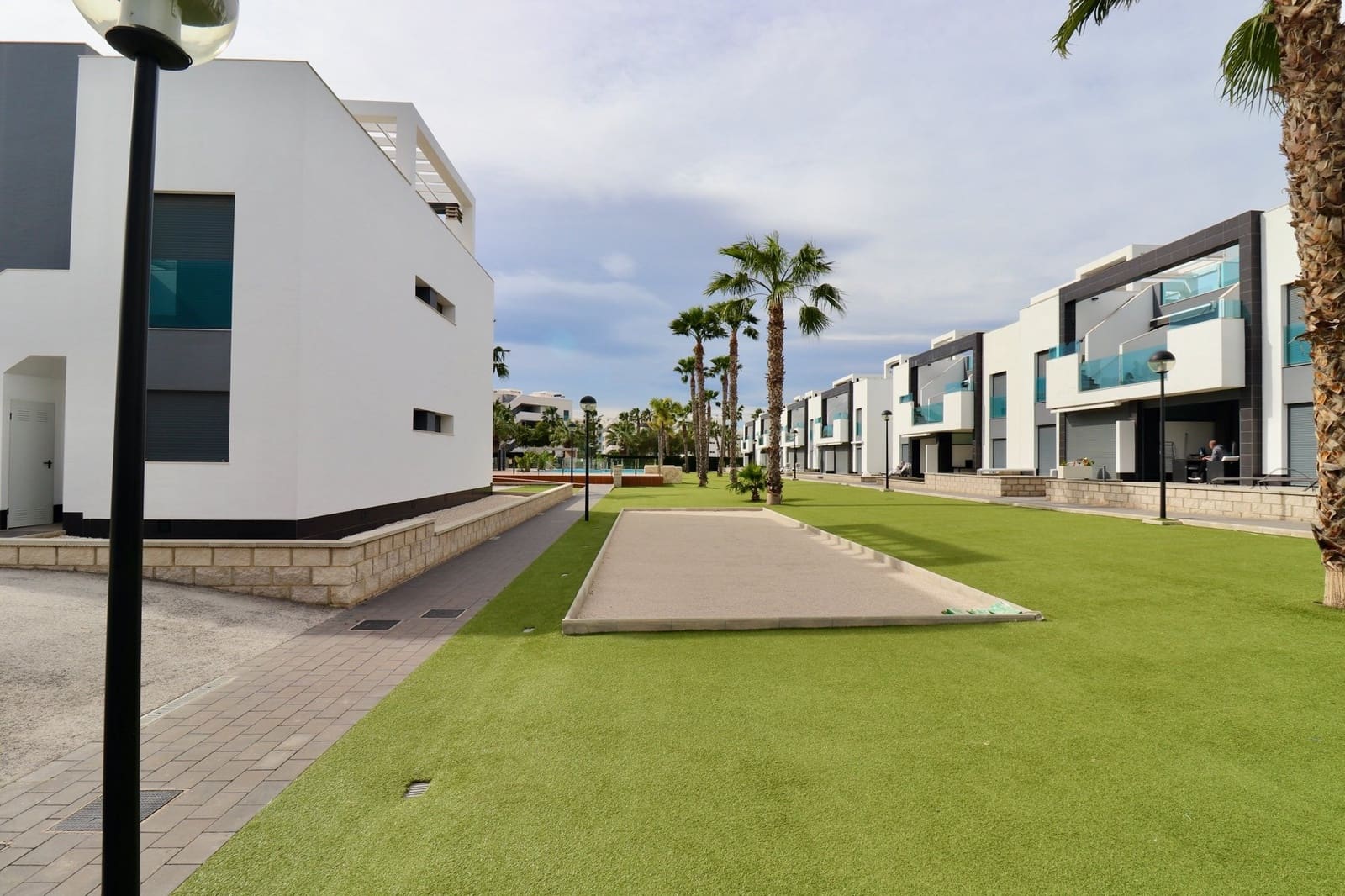 3 soveværelse Lejlighed til salg i Guardamar del Segura med swimmingpool garage - € 269.500 (Ref: 9619667)