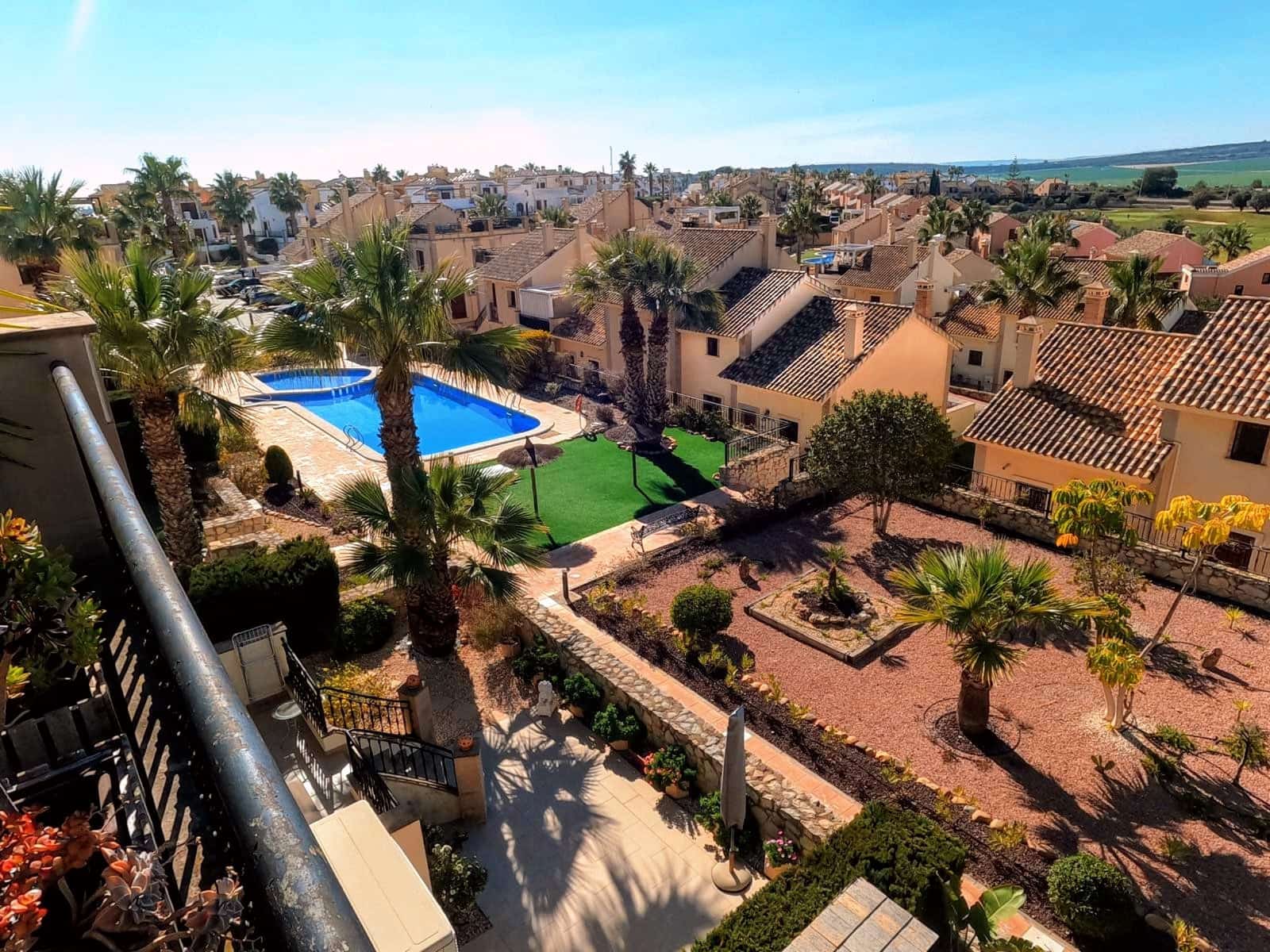 2 bedroom Townhouse for sale in Algorfa with pool garage - € 285,000 (Ref: 9628166)