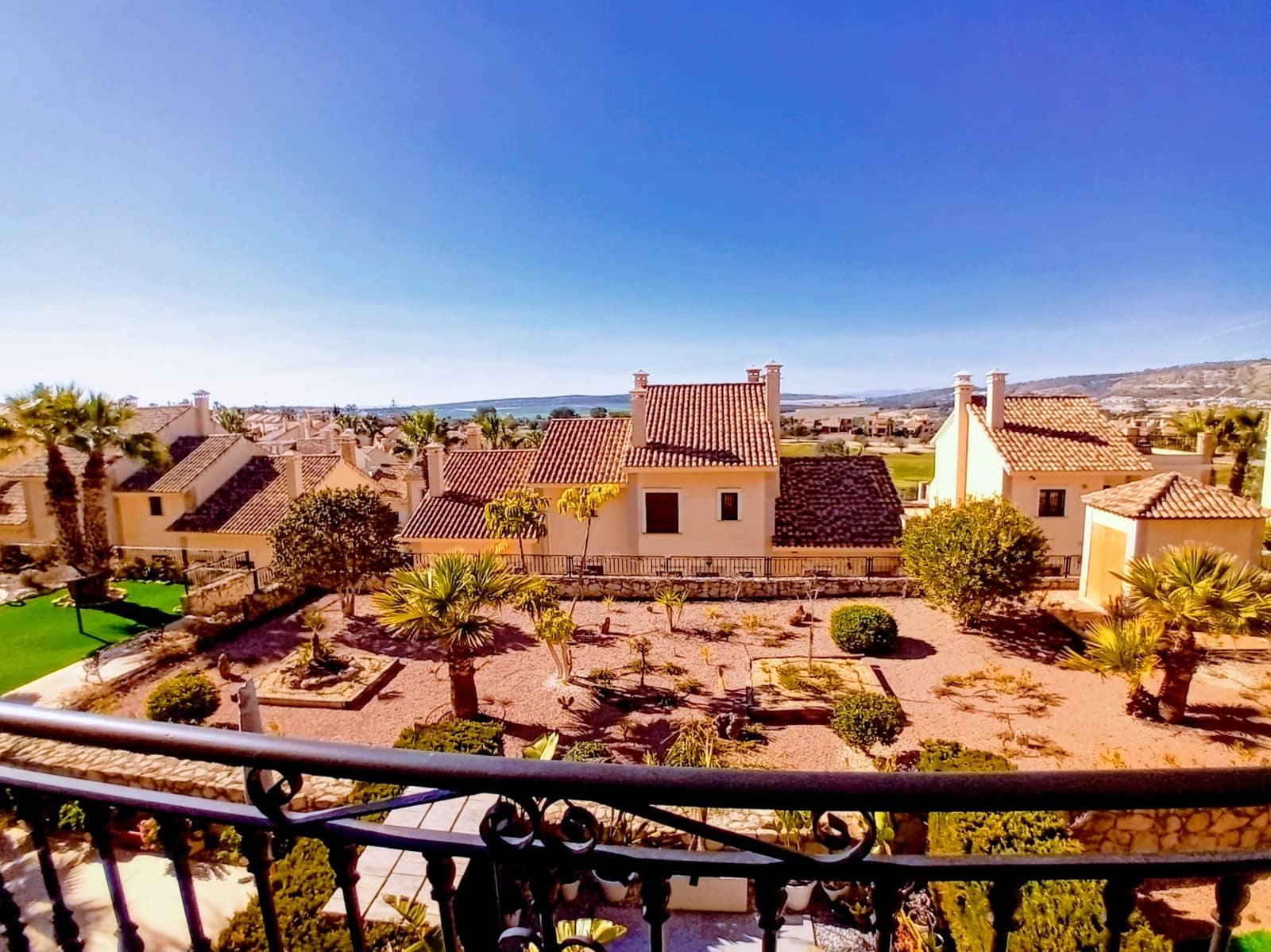 2 bedroom Townhouse for sale in Algorfa with pool garage - € 285,000 (Ref: 9628166)