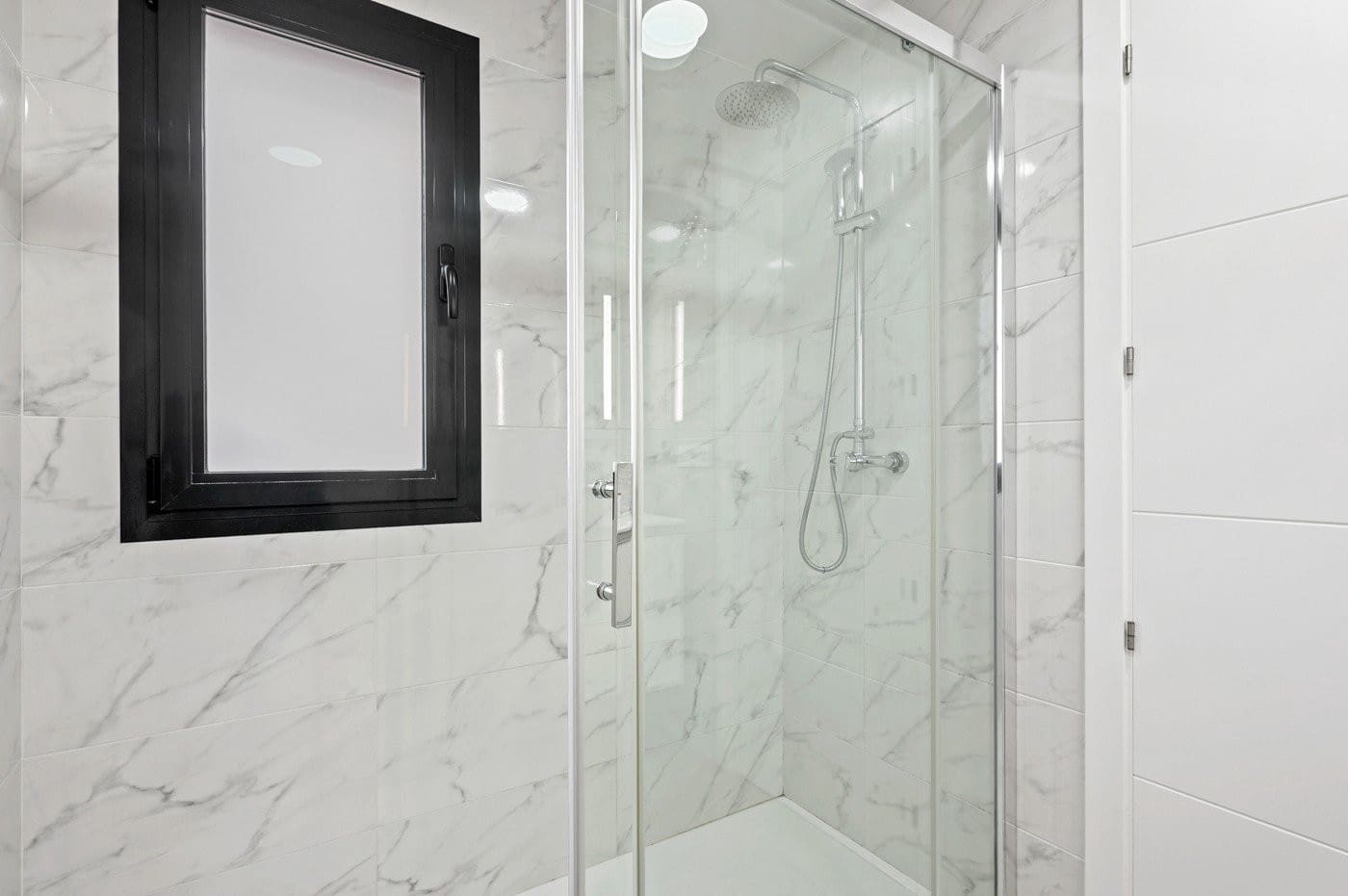 2 soveværelse Lejlighed til salg i Orihuela Costa med swimmingpool garage - € 244.500 (Ref: 9649846)