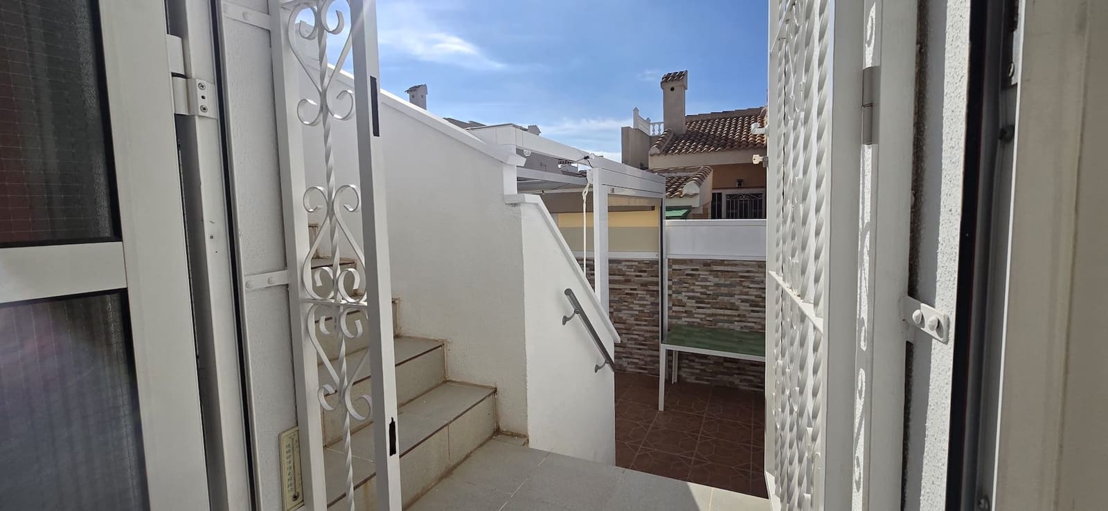 2 Zimmer Bungalow zu verkaufen in Ciudad Quesada mit Pool - 249.000 € (Ref: 9649847)