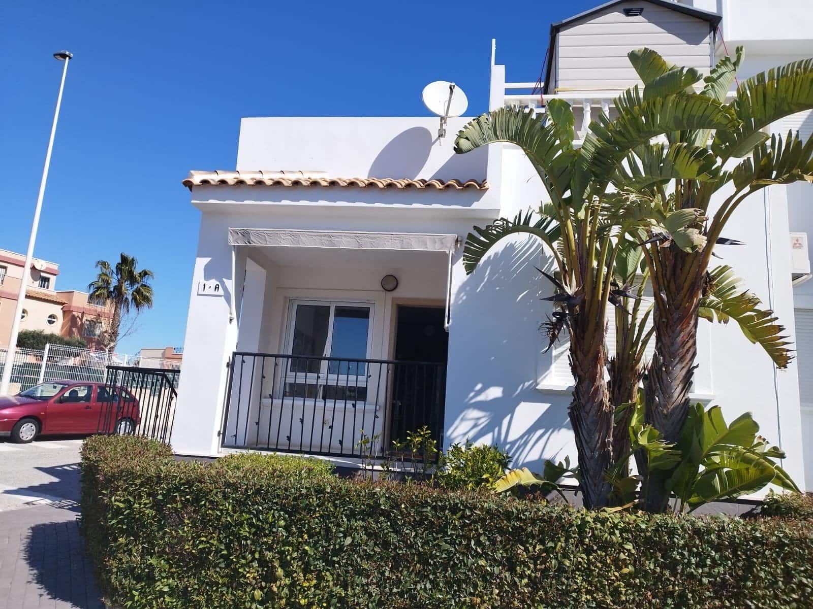 Bungalow de 2 habitaciones en Aguas Nuevas en venta con piscina - 199.500 € (Ref: 9691446)