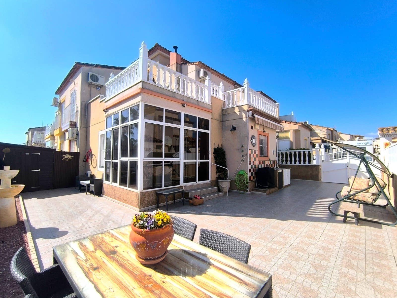 3 slaapkamer Halfvrijstaande villa te koop in Algorfa met zwembad garage - € 185.000 (Ref: 9714392)