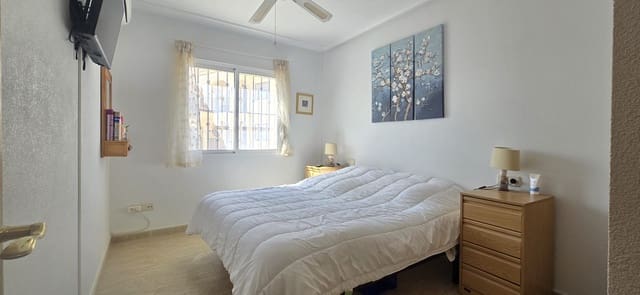 2 bedroom Bungalow for sale in Algorfa with pool - € 150,000 (Ref: 9715173)