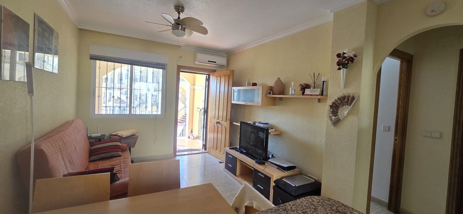 2 soveværelse Bungalow til salg i Algorfa med swimmingpool - € 150.000 (Ref: 9715173)