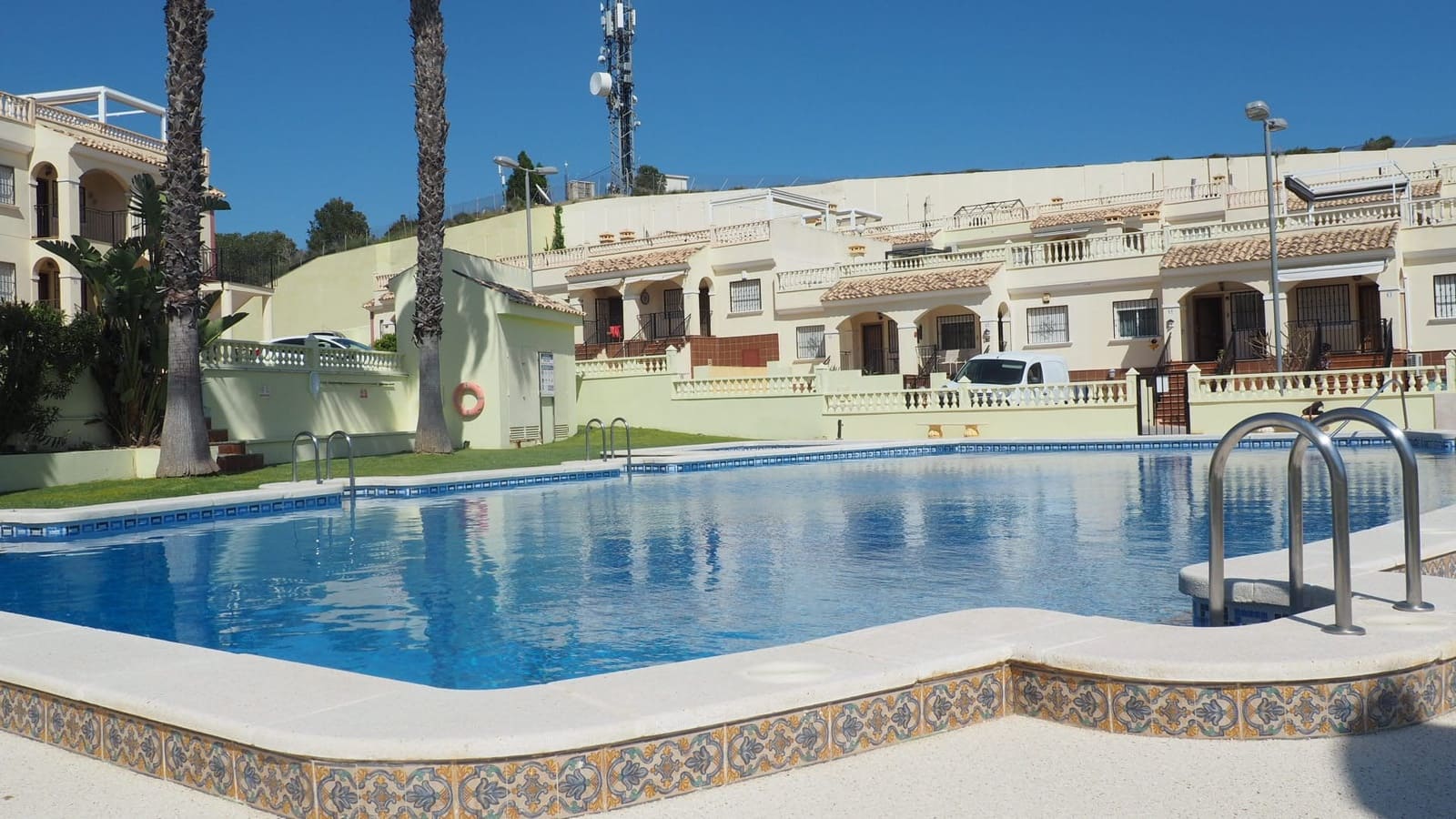 2 soveværelse Bungalow til salg i Algorfa med swimmingpool - € 150.000 (Ref: 9715173)