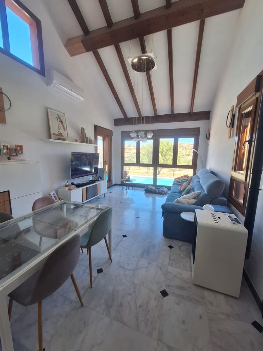 Chalet de 3 habitaciones en Algorfa en venta con piscina garaje - 479.000 € (Ref: 9733612)