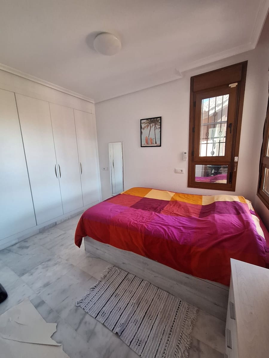 Chalet de 3 habitaciones en Algorfa en venta con piscina garaje - 479.000 € (Ref: 9733612)