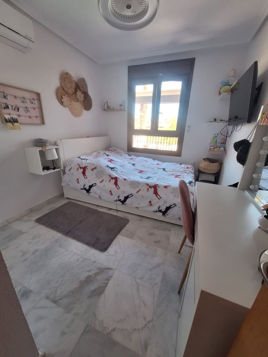 Chalet de 3 habitaciones en Algorfa en venta con piscina garaje - 479.000 € (Ref: 9733612)