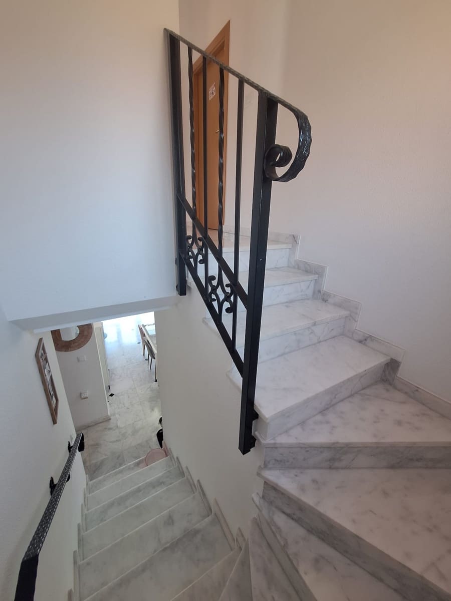 Chalet de 3 habitaciones en Algorfa en venta con piscina garaje - 479.000 € (Ref: 9733612)