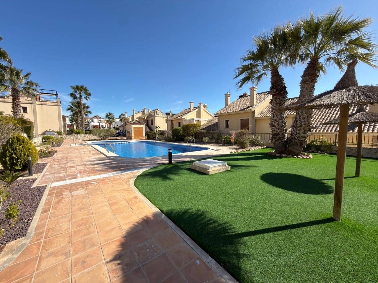 2 slaapkamer Bungalow te koop in Algorfa met zwembad garage - € 234.900 (Ref: 9793162)