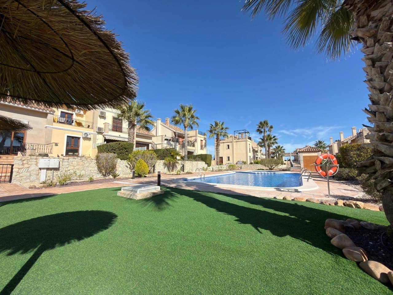 2 slaapkamer Bungalow te koop in Algorfa met zwembad garage - € 234.900 (Ref: 9793162)