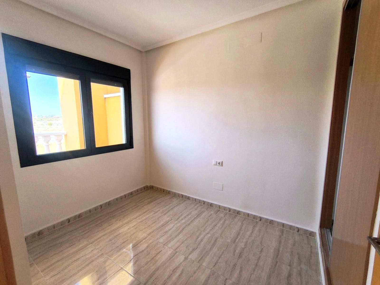 3 soveværelse Semi-Rækkehus til salg i Ciudad Quesada med swimmingpool - € 249.950 (Ref: 9793859)