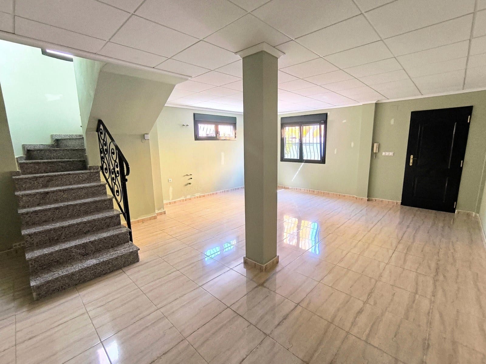 2 bedroom Semi-detached Villa for sale in Ciudad Quesada with pool garage - € 229,950 (Ref: 9795628)