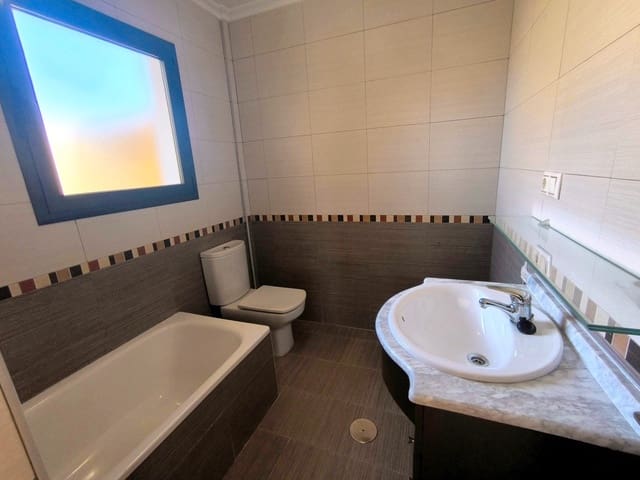 2 bedroom Semi-detached Villa for sale in Ciudad Quesada, Rojales with pool garage - € 229,950 (Ref: 9795628)