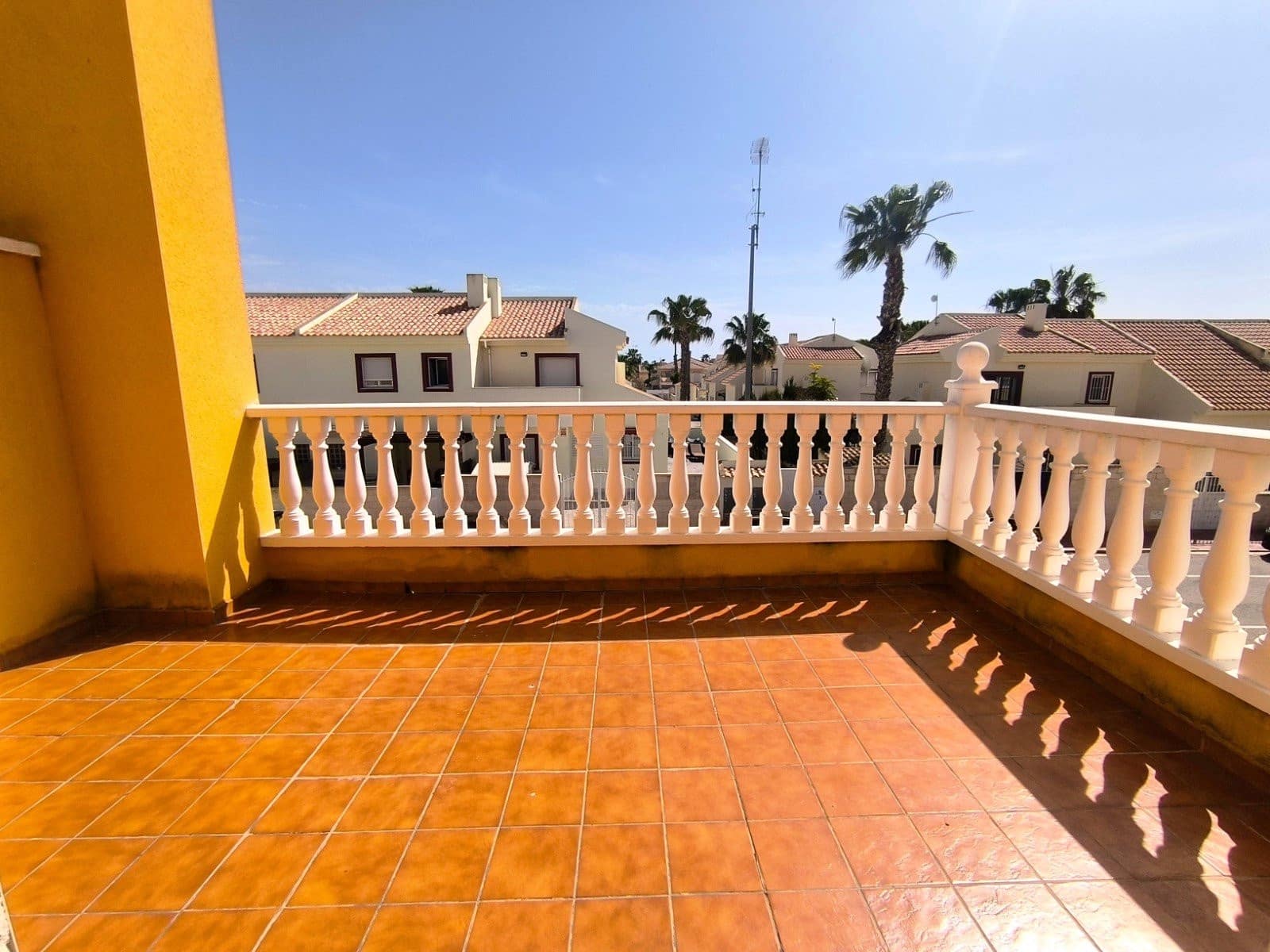 2 bedroom Semi-detached Villa for sale in Ciudad Quesada with pool garage - € 229,950 (Ref: 9795628)
