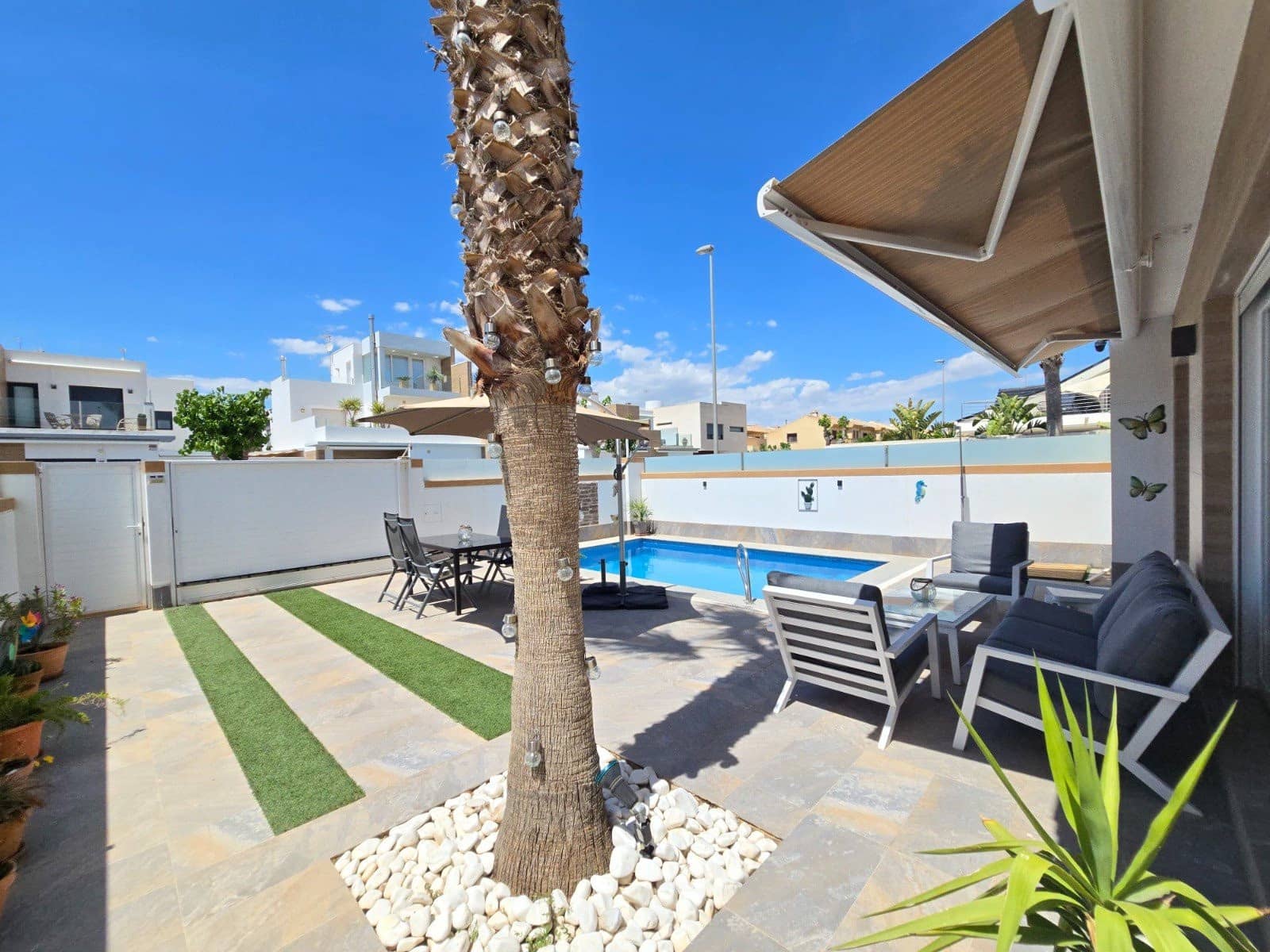 3 soveværelse Villa til salg i Pilar de la Horadada med swimmingpool - € 450.000 (Ref: 9818786)