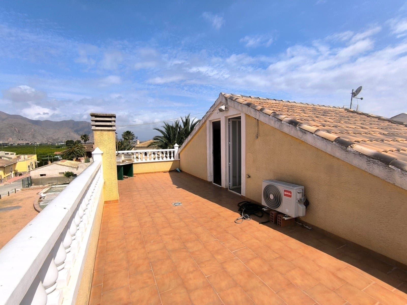 3 bedroom Townhouse for sale in Orihuela with pool - € 132,500 (Ref: 9818789)