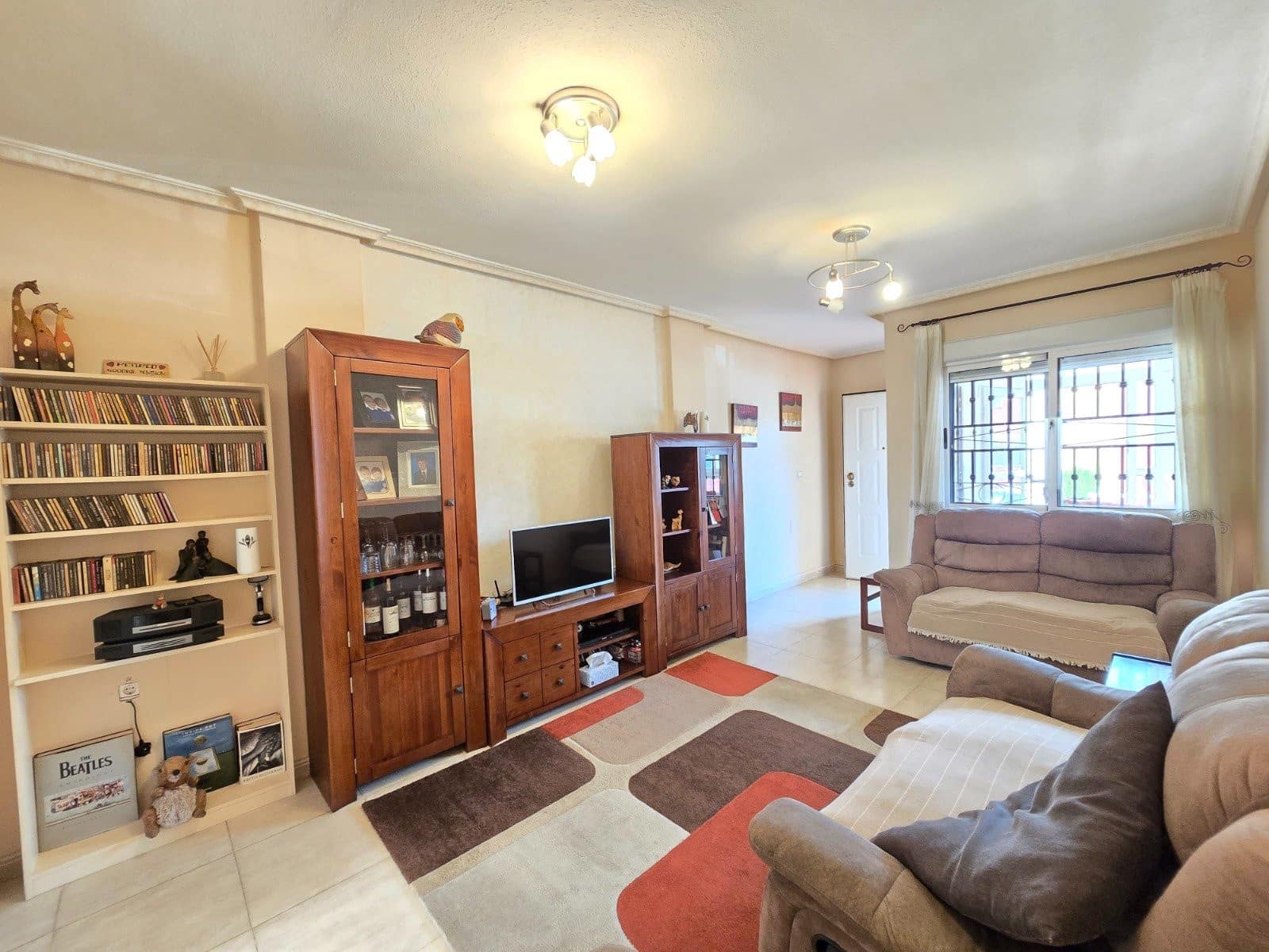 Apartamento de 2 habitaciones en Orihuela Costa en venta con piscina - 145.000 € (Ref: 9841420)