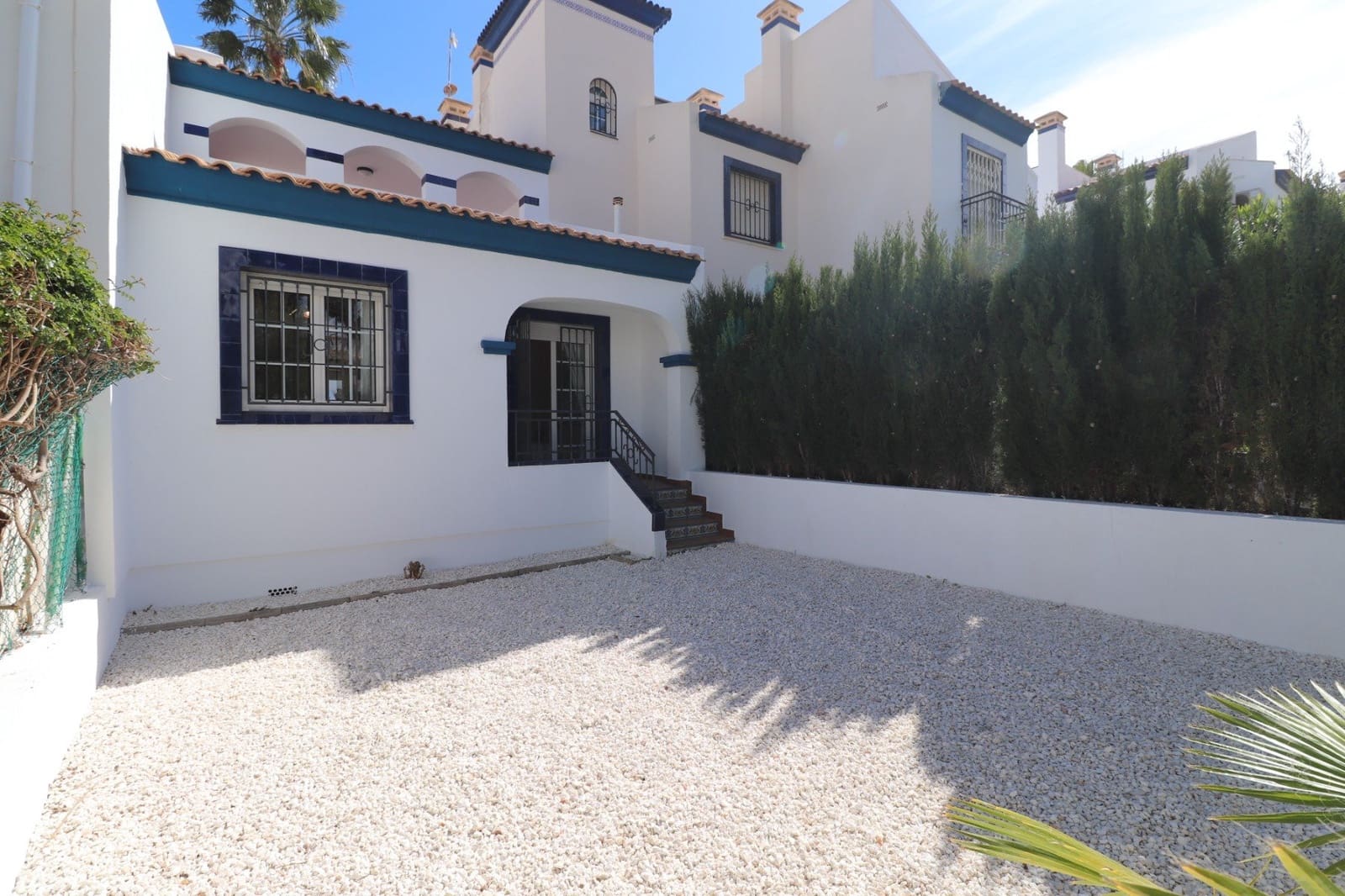 2 soveværelse Bungalow til salg i Villamartin med swimmingpool - € 229.000 (Ref: 9849896)