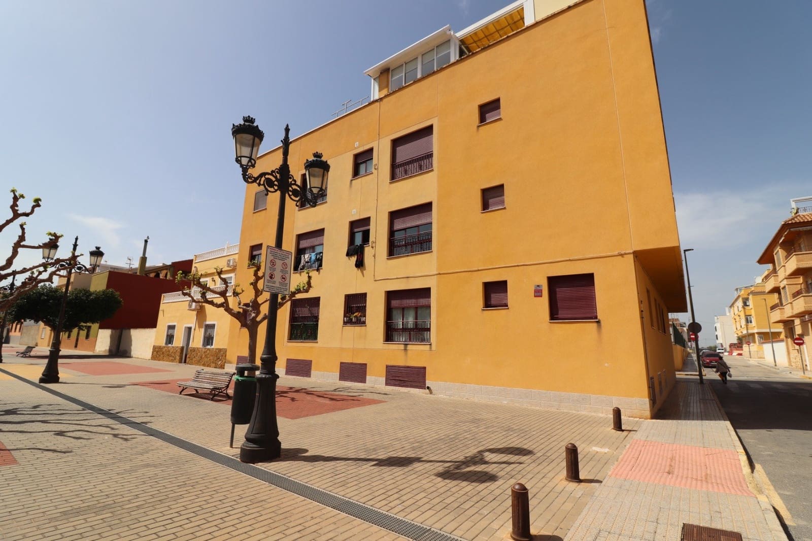 2 bedroom Apartment for sale in Formentera del Segura with pool - € 149,900 (Ref: 9849899)