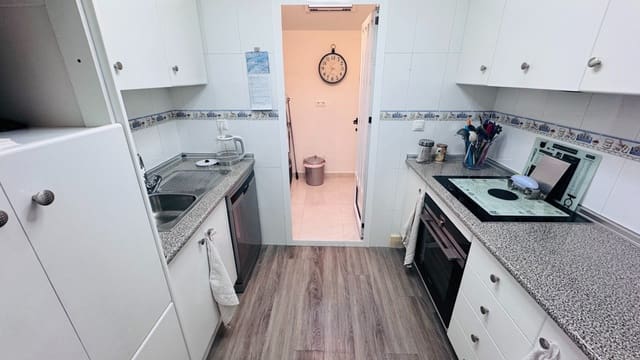 2 Zimmer Apartment zu verkaufen in Desamparados - Hurchillo - Torremendo, Orihuela mit Pool Garage - 135.000 € (Ref: 9849903)